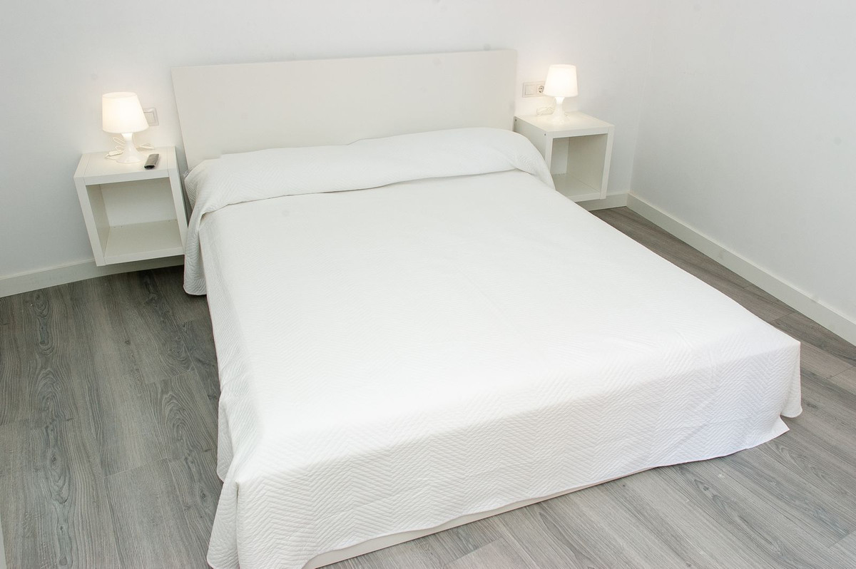 1 Bed Apartment for sale in Fuengirola Costa Del Sol, Málaga, Spain