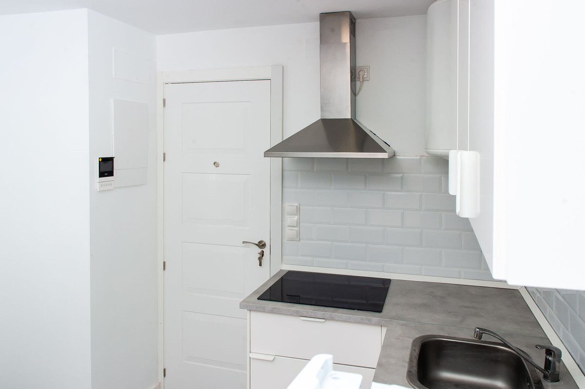 1 Bed Apartment for sale in Fuengirola Costa Del Sol, Málaga, Spain