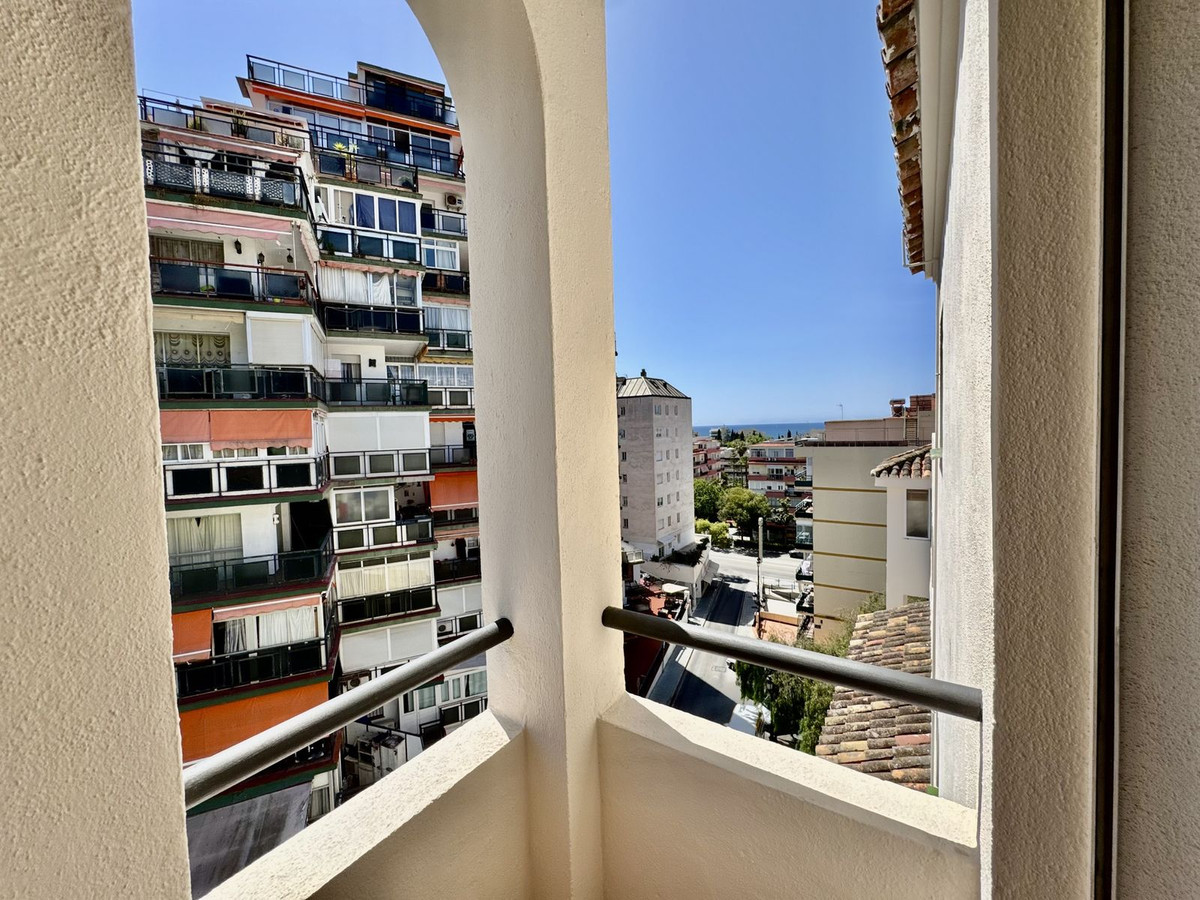 3 Bed Apartment for sale in Marbella Costa Del Sol, Málaga, Spain