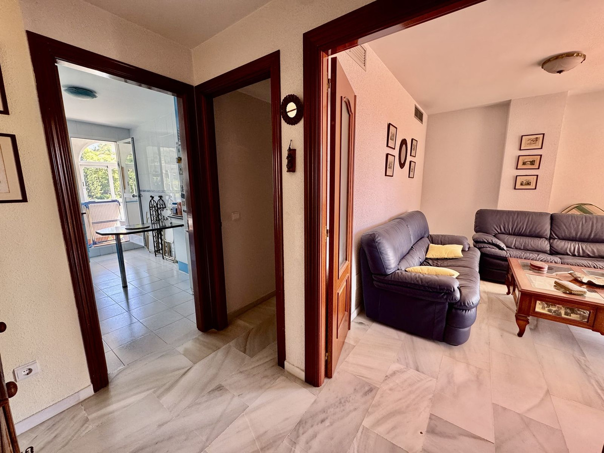 3 Bed Apartment for sale in Marbella Costa Del Sol, Málaga, Spain