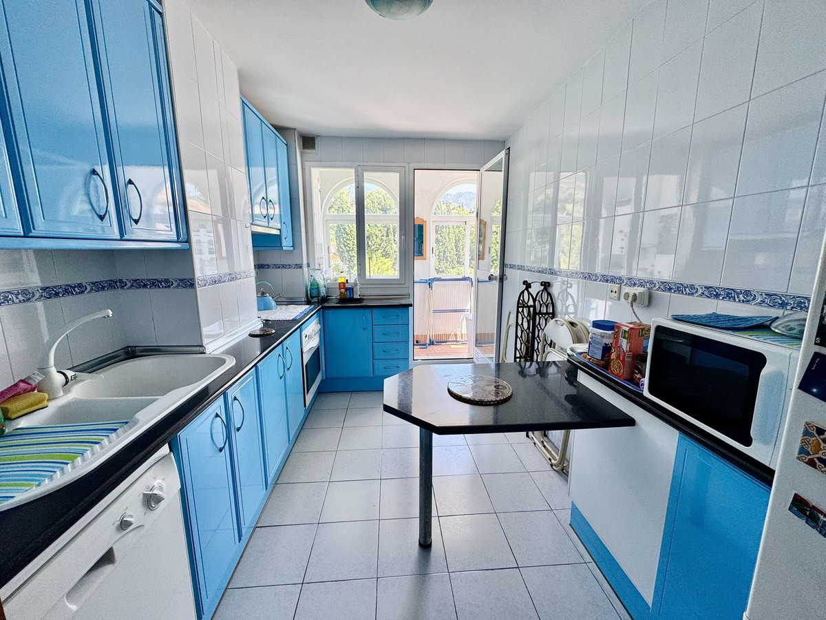3 Bed Apartment for sale in Marbella Costa Del Sol, Málaga, Spain