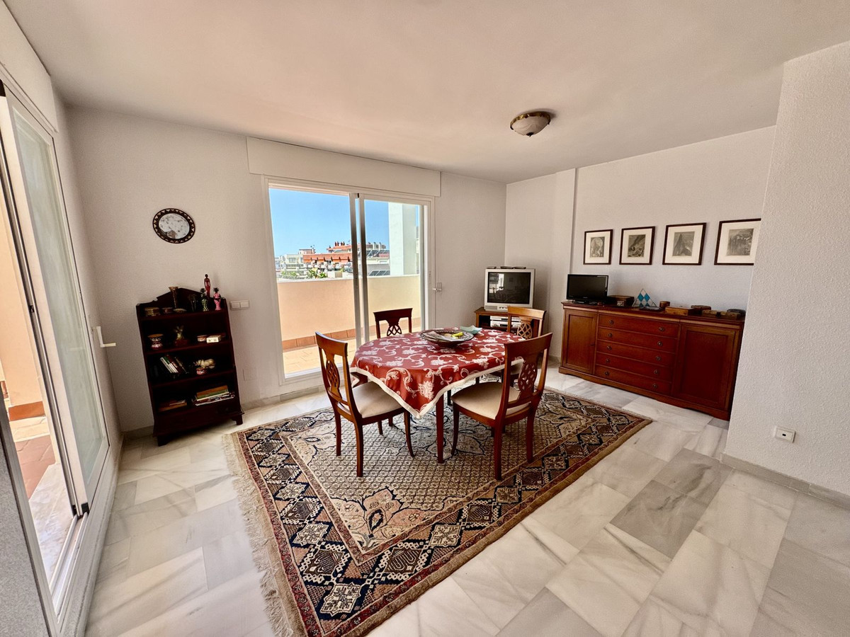 3 Bed Apartment for sale in Marbella Costa Del Sol, Málaga, Spain