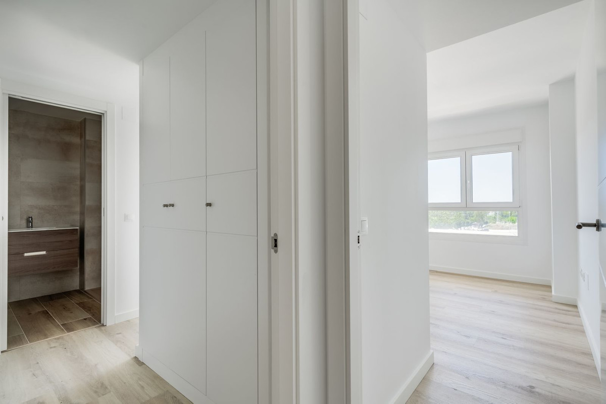 Se vende Apartamento Planta Media de 3 dormitorios en Costa Del Sol, Málaga, España