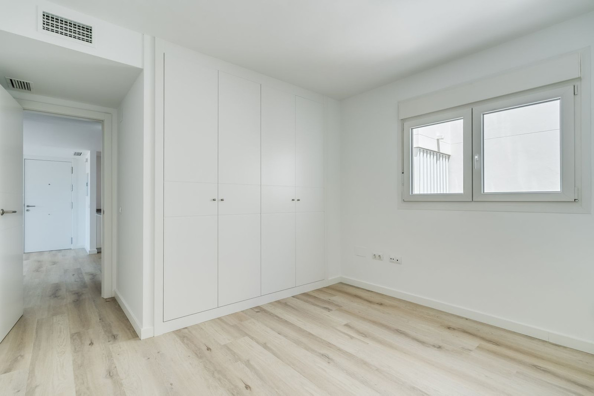 Se vende Apartamento Planta Media de 3 dormitorios en Costa Del Sol, Málaga, España