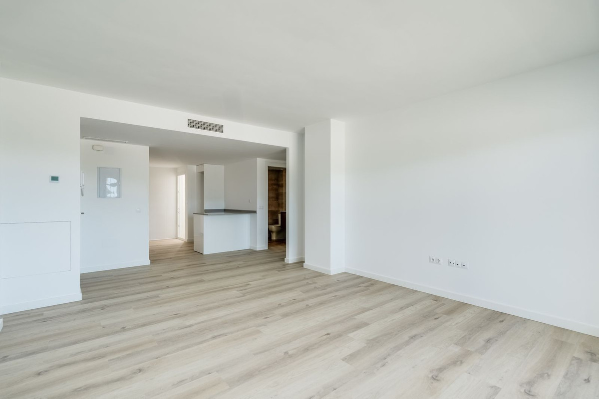 Se vende Apartamento Planta Media de 3 dormitorios en Costa Del Sol, Málaga, España