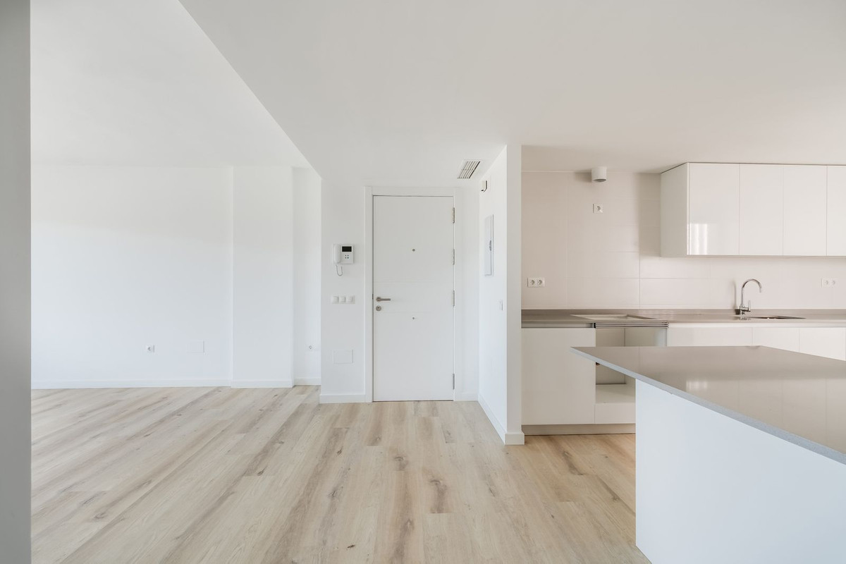 Se vende Apartamento Planta Media de 3 dormitorios en Costa Del Sol, Málaga, España