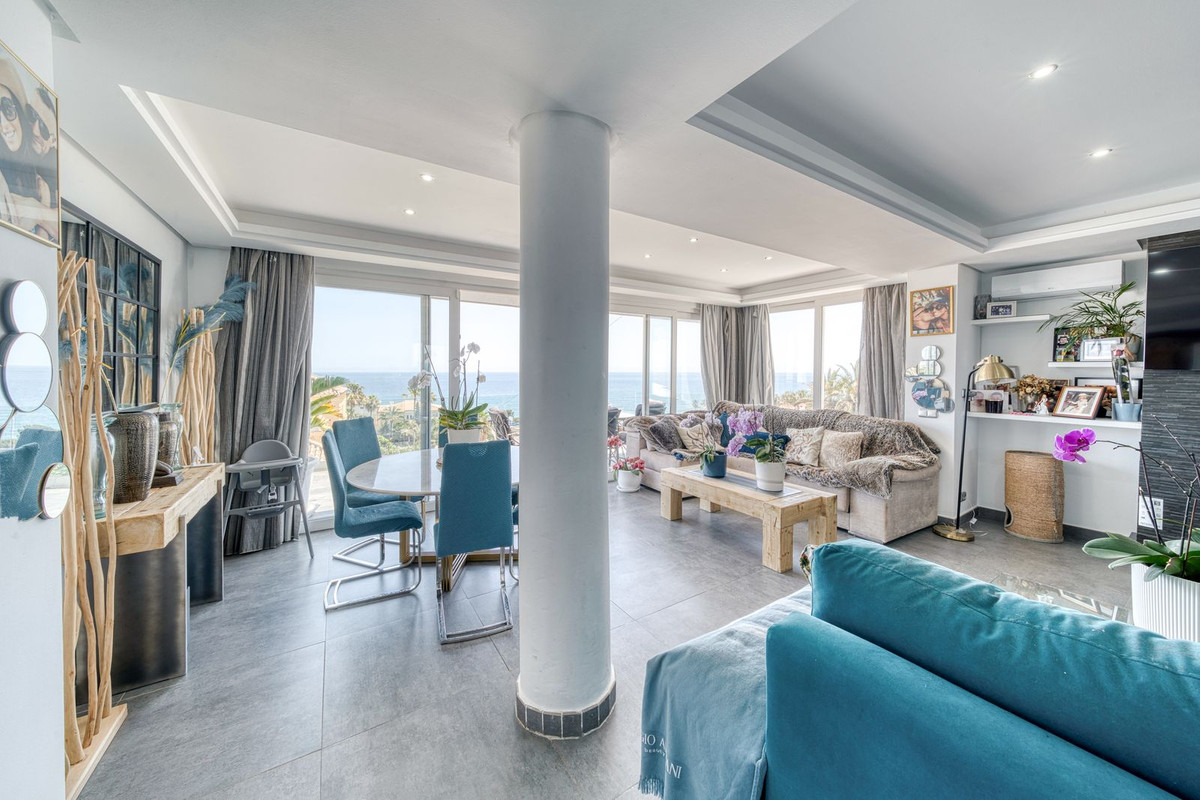 5 Bed Townhouse for sale in Estepona Costa Del Sol, Málaga, Spain