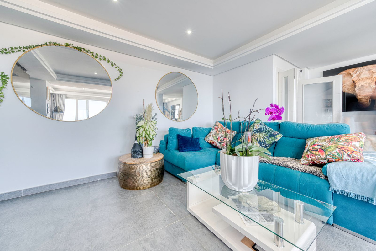 5 Bed Townhouse for sale in Estepona Costa Del Sol, Málaga, Spain