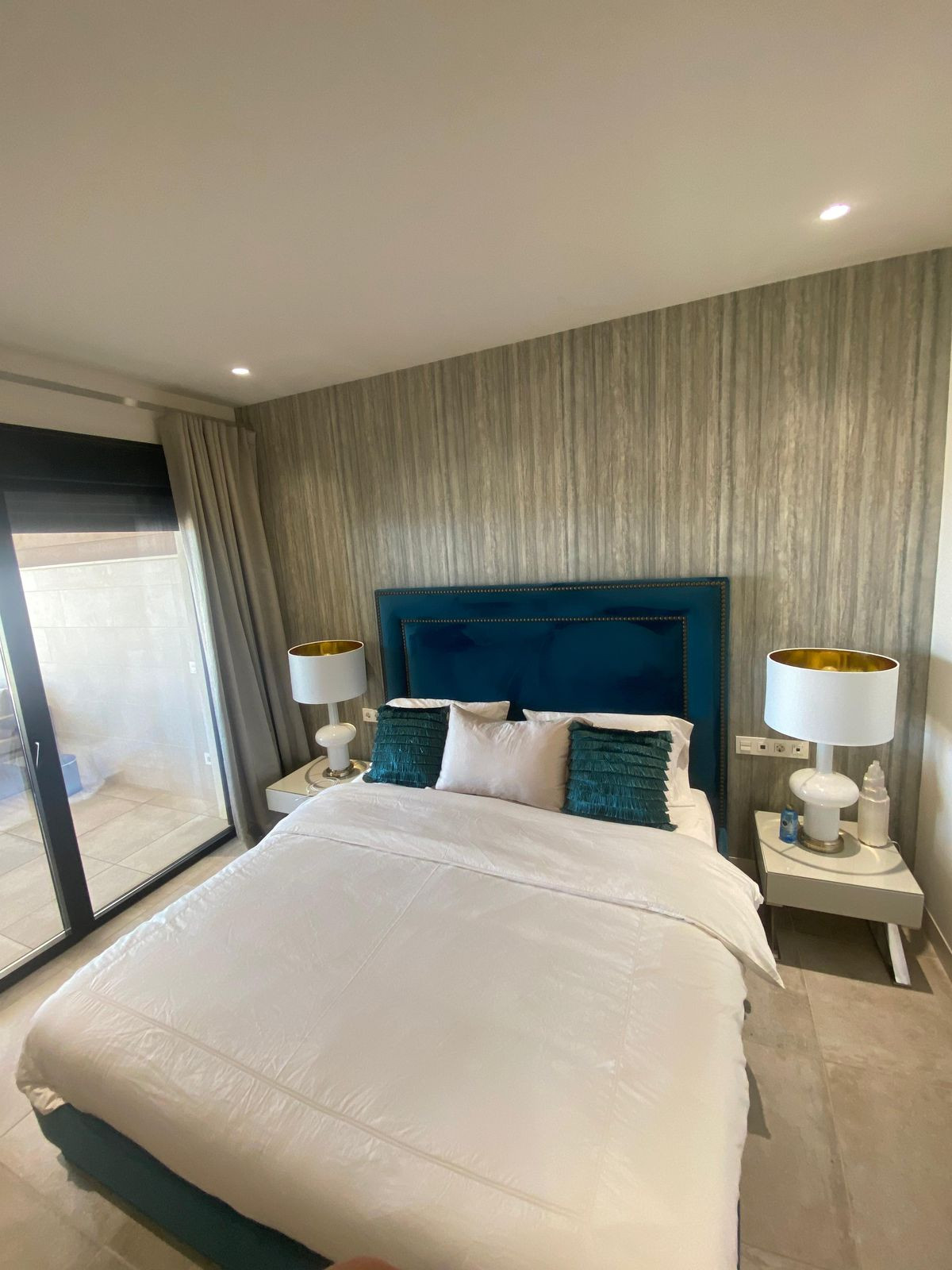 Se vende Apartamento Planta Baja de 2 dormitorios en Costa Del Sol, Málaga, España