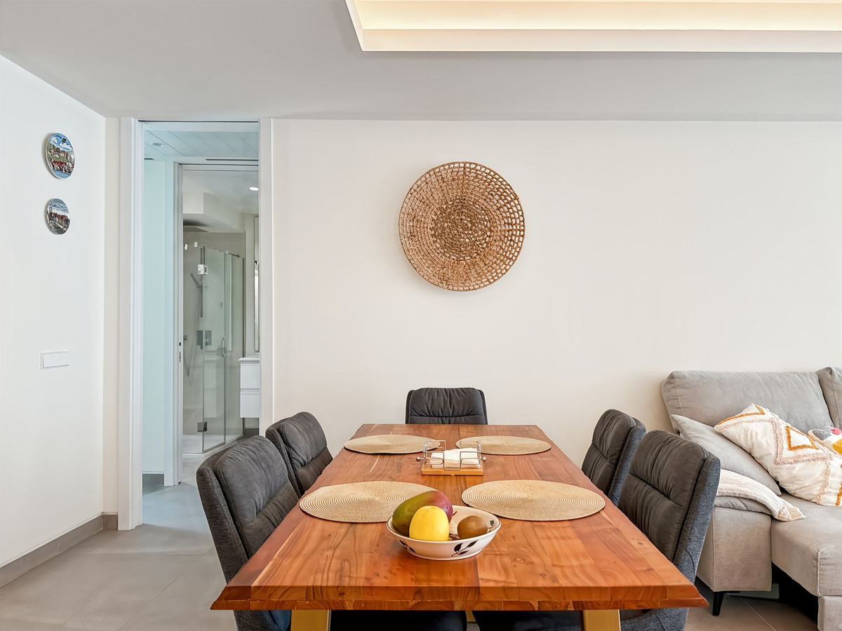 2 Bed Apartment for sale in Estepona Costa Del Sol, Málaga, Spain