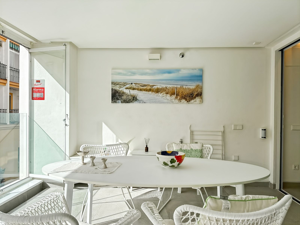 2 Bed Apartment for sale in Estepona Costa Del Sol, Málaga, Spain