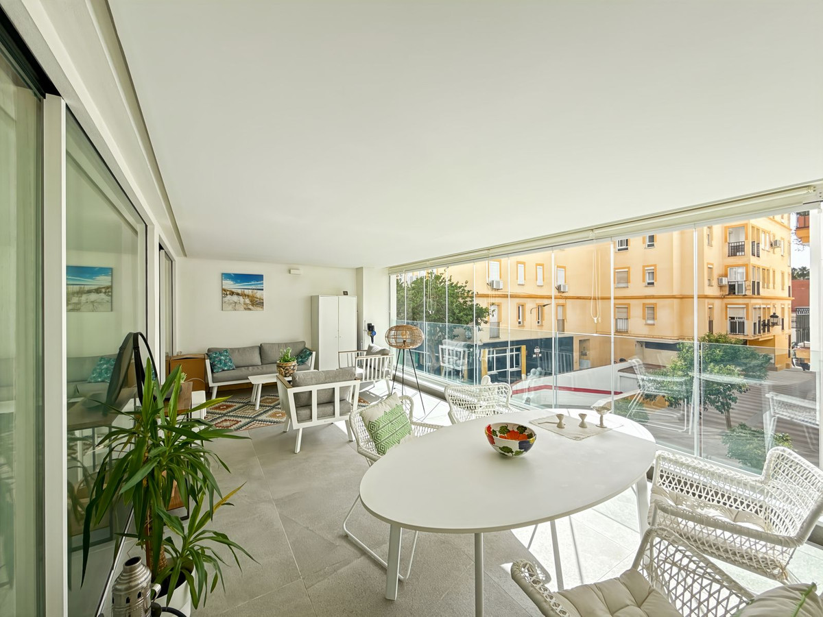 2 Bed Apartment for sale in Estepona Costa Del Sol, Málaga, Spain