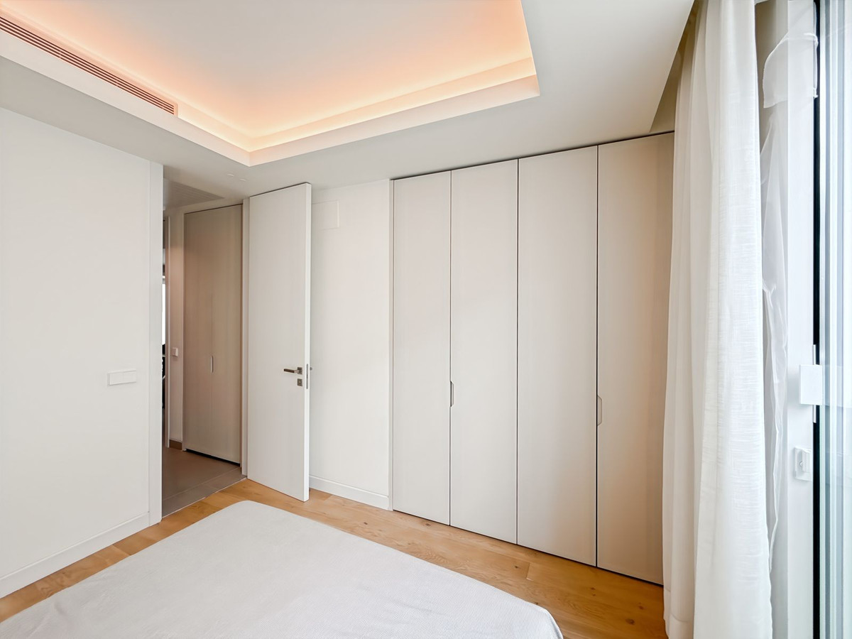2 Bed Apartment for sale in Estepona Costa Del Sol, Málaga, Spain