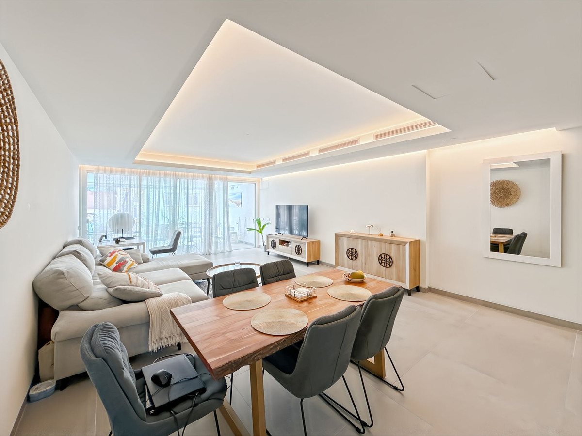 2 Bed Apartment for sale in Estepona Costa Del Sol, Málaga, Spain