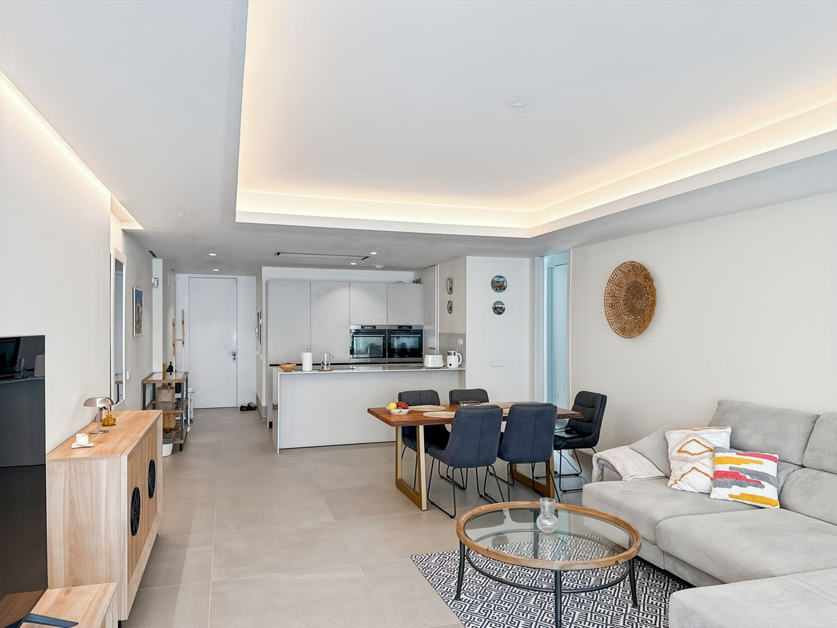 2 Bed Apartment for sale in Estepona Costa Del Sol, Málaga, Spain