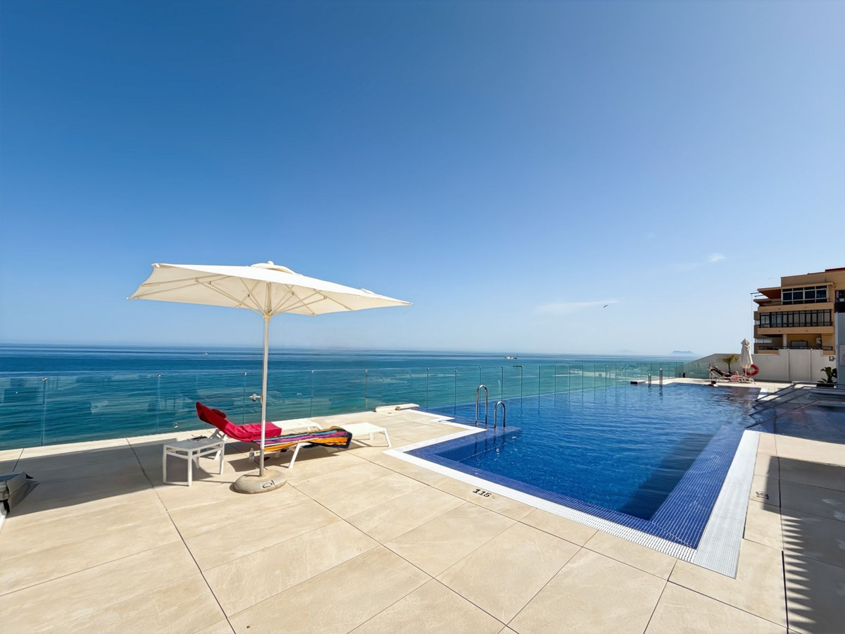 2 Bed Apartment for sale in Estepona Costa Del Sol, Málaga, Spain
