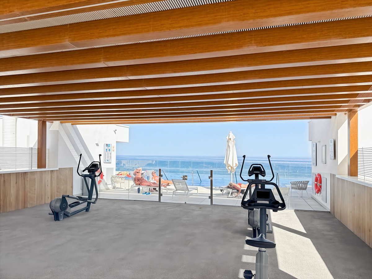 2 Bed Apartment for sale in Estepona Costa Del Sol, Málaga, Spain