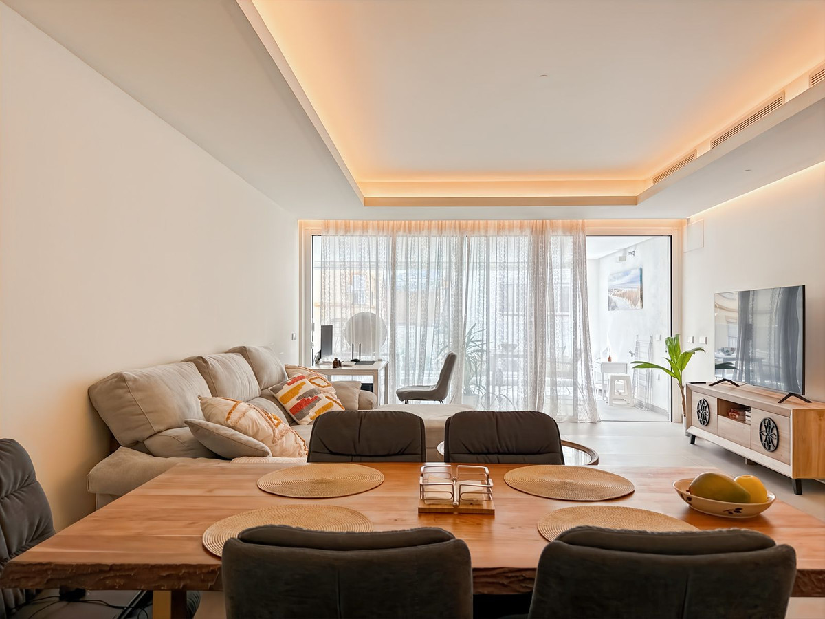 2 Bed Apartment for sale in Estepona Costa Del Sol, Málaga, Spain