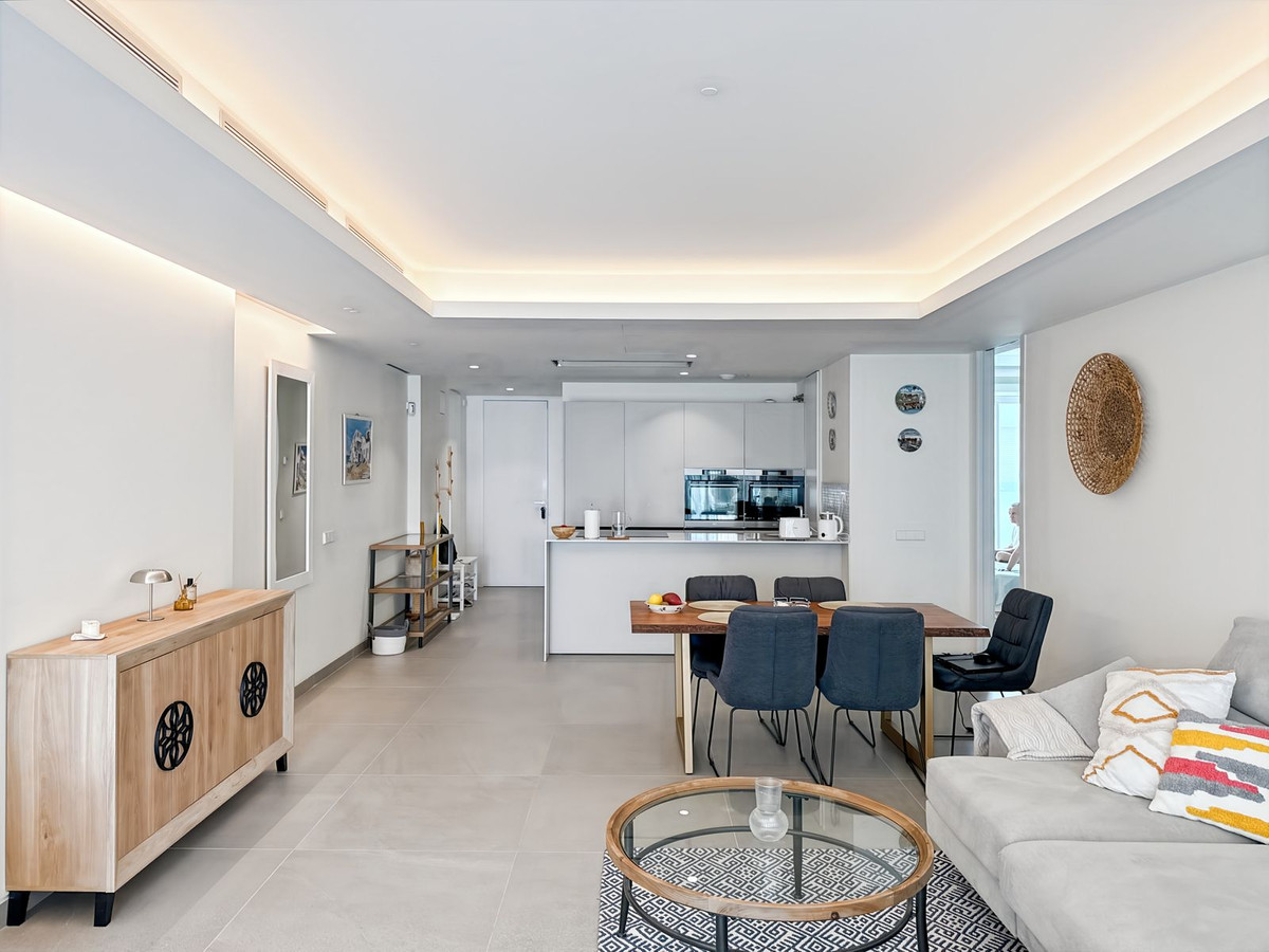 2 Bed Apartment for sale in Estepona Costa Del Sol, Málaga, Spain