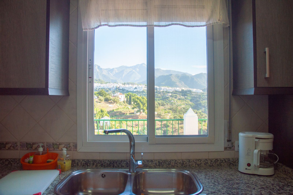 4 Bed Townhouse for sale in Frigiliana Costa Del Sol East, Málaga, Spain
