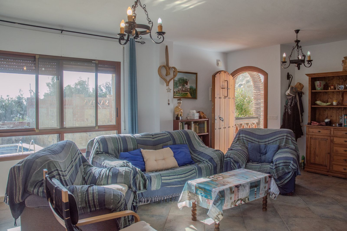 4 Bed Townhouse for sale in Frigiliana Costa Del Sol East, Málaga, Spain