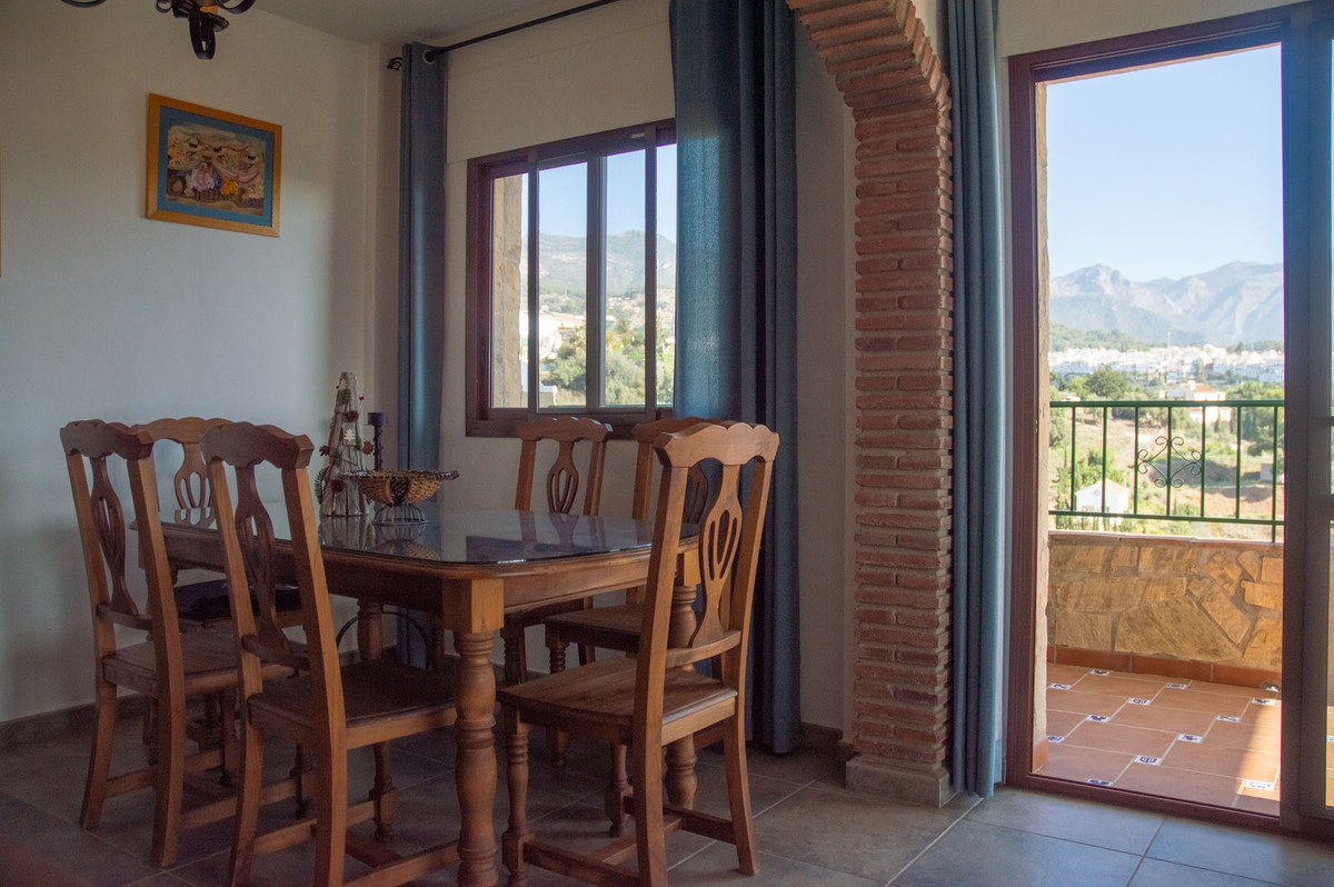 4 Bed Townhouse for sale in Frigiliana Costa Del Sol East, Málaga, Spain