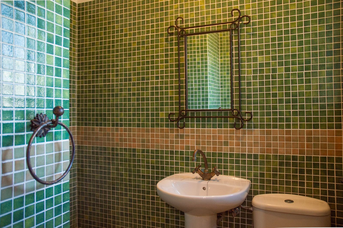 4 Bed Townhouse for sale in Frigiliana Costa Del Sol East, Málaga, Spain