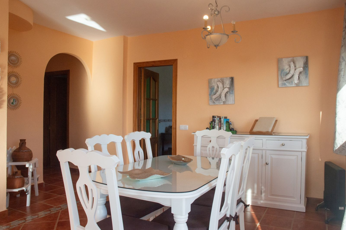 4 Bed Townhouse for sale in Frigiliana Costa Del Sol East, Málaga, Spain