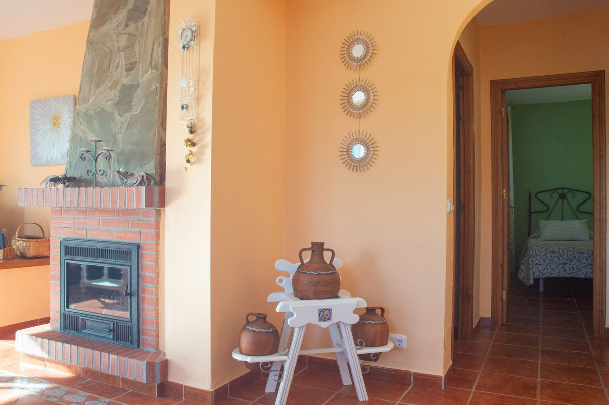 4 Bed Townhouse for sale in Frigiliana Costa Del Sol East, Málaga, Spain