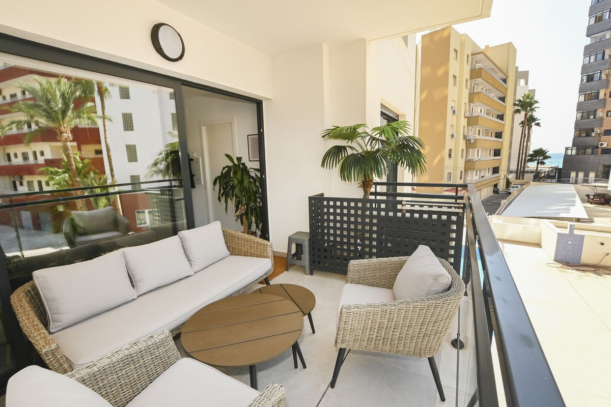 Se vende Apartamento Planta Media de 2 dormitorios en Costa Blanca, Alicante, España