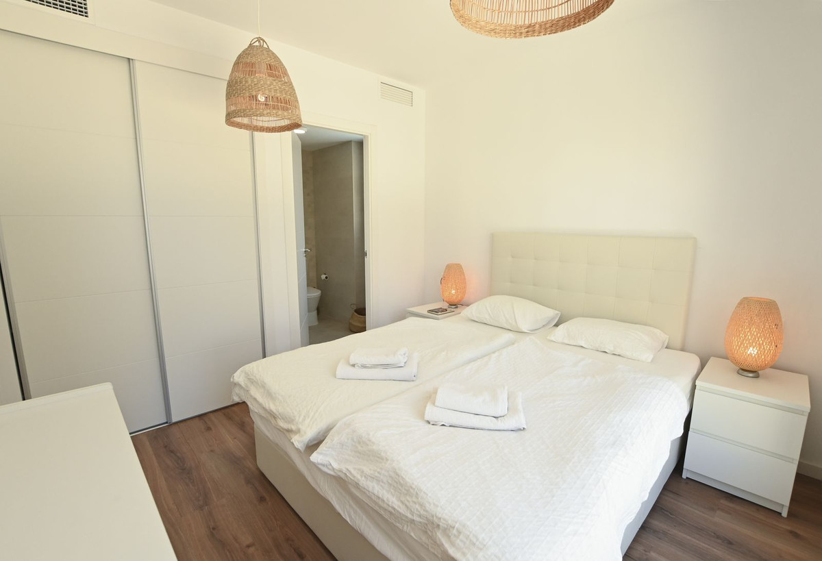 Se vende Apartamento Planta Media de 2 dormitorios en Costa Blanca, Alicante, España