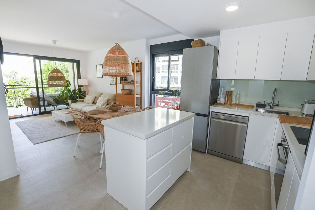 Se vende Apartamento Planta Media de 2 dormitorios en Costa Blanca, Alicante, España
