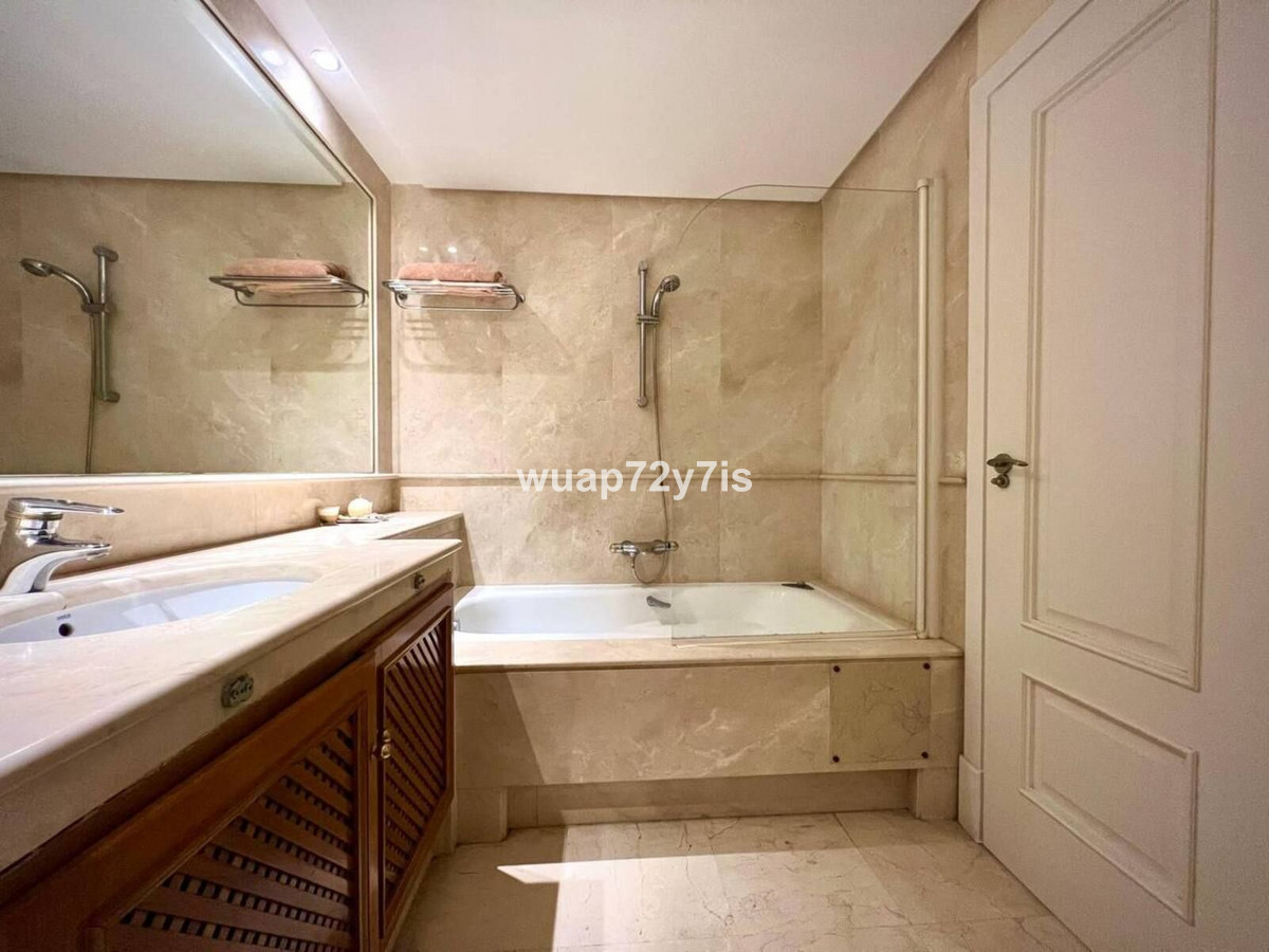 4 Bed Townhouse for sale in Estepona Costa Del Sol, Málaga, Spain