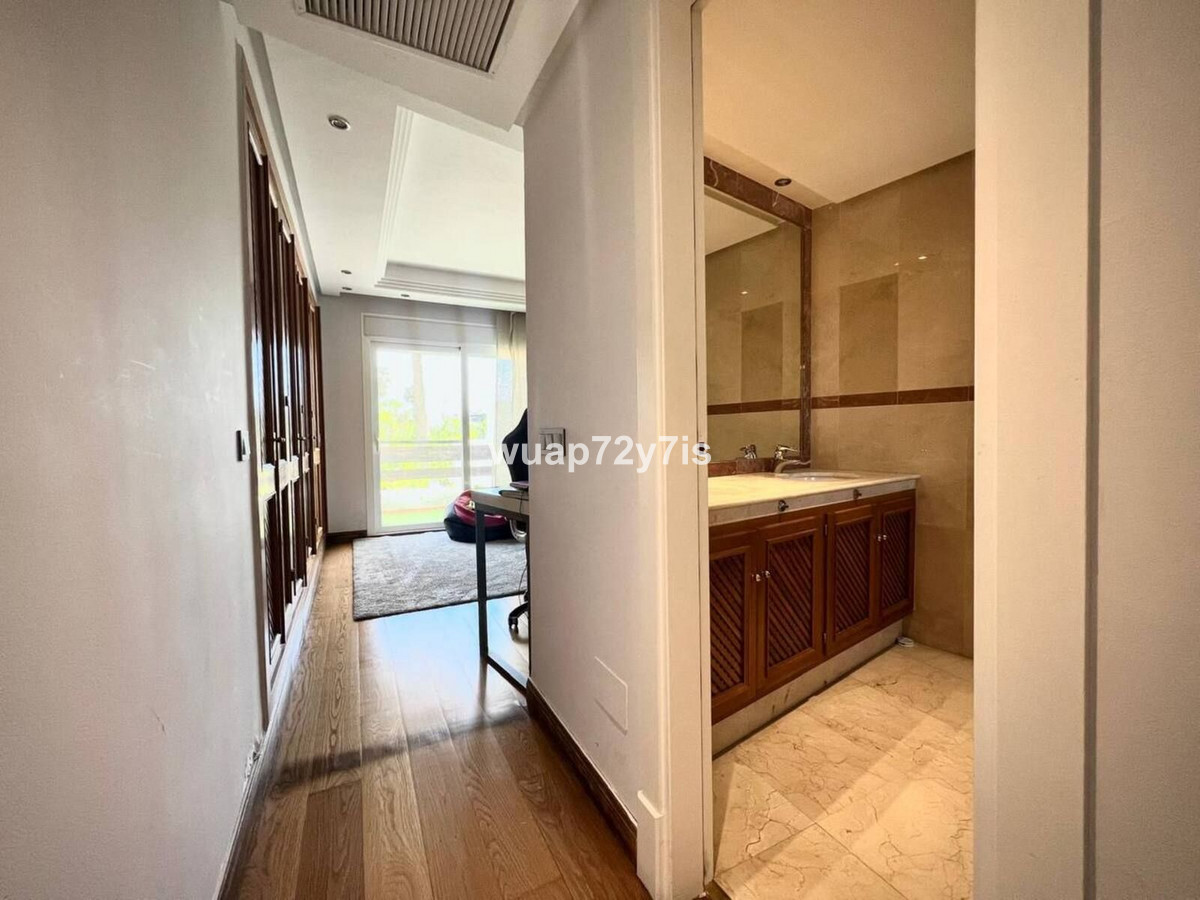 4 Bed Townhouse for sale in Estepona Costa Del Sol, Málaga, Spain