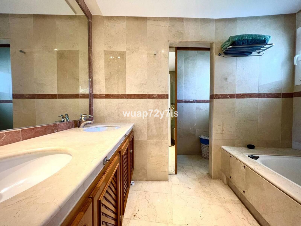 4 Bed Townhouse for sale in Estepona Costa Del Sol, Málaga, Spain