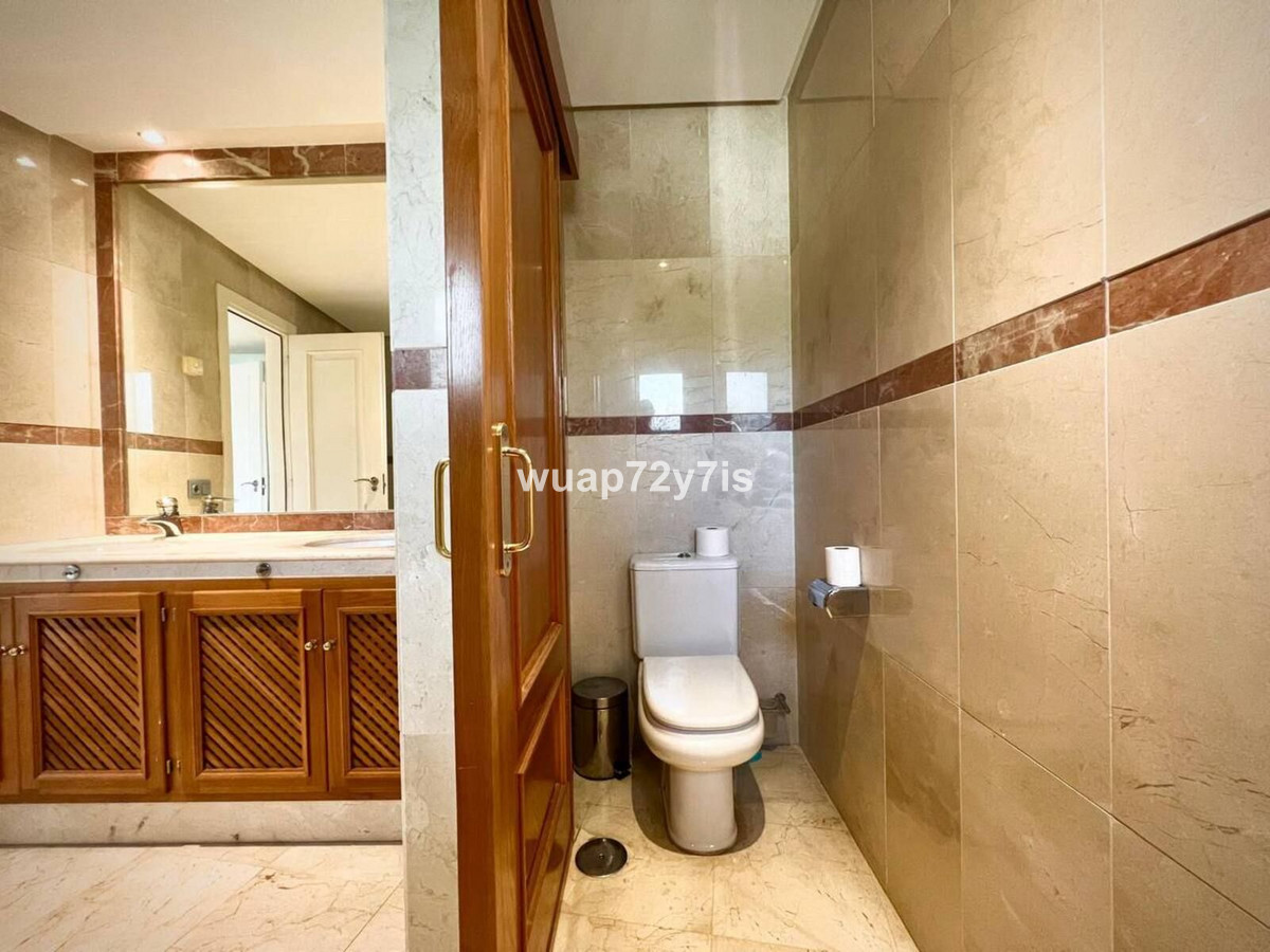 4 Bed Townhouse for sale in Estepona Costa Del Sol, Málaga, Spain