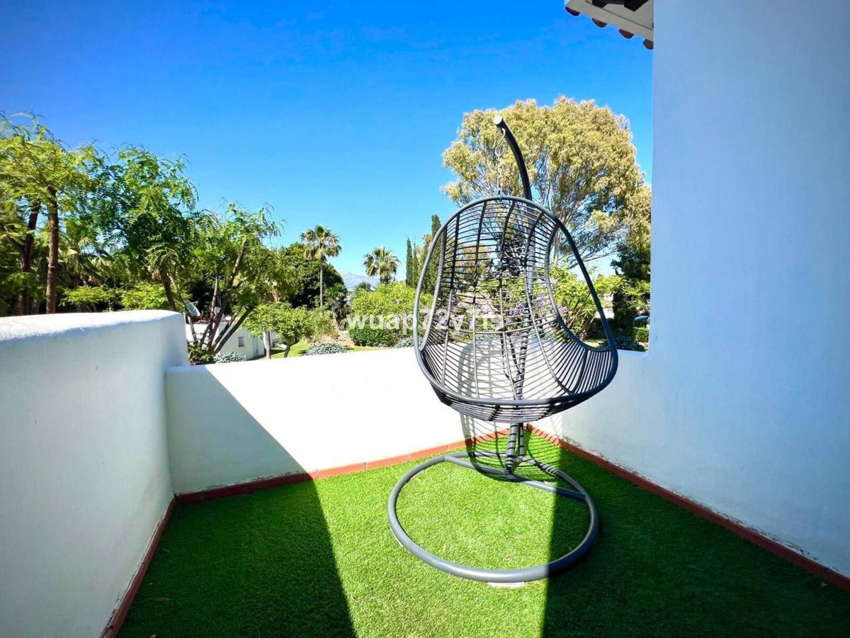 4 Bed Townhouse for sale in Estepona Costa Del Sol, Málaga, Spain