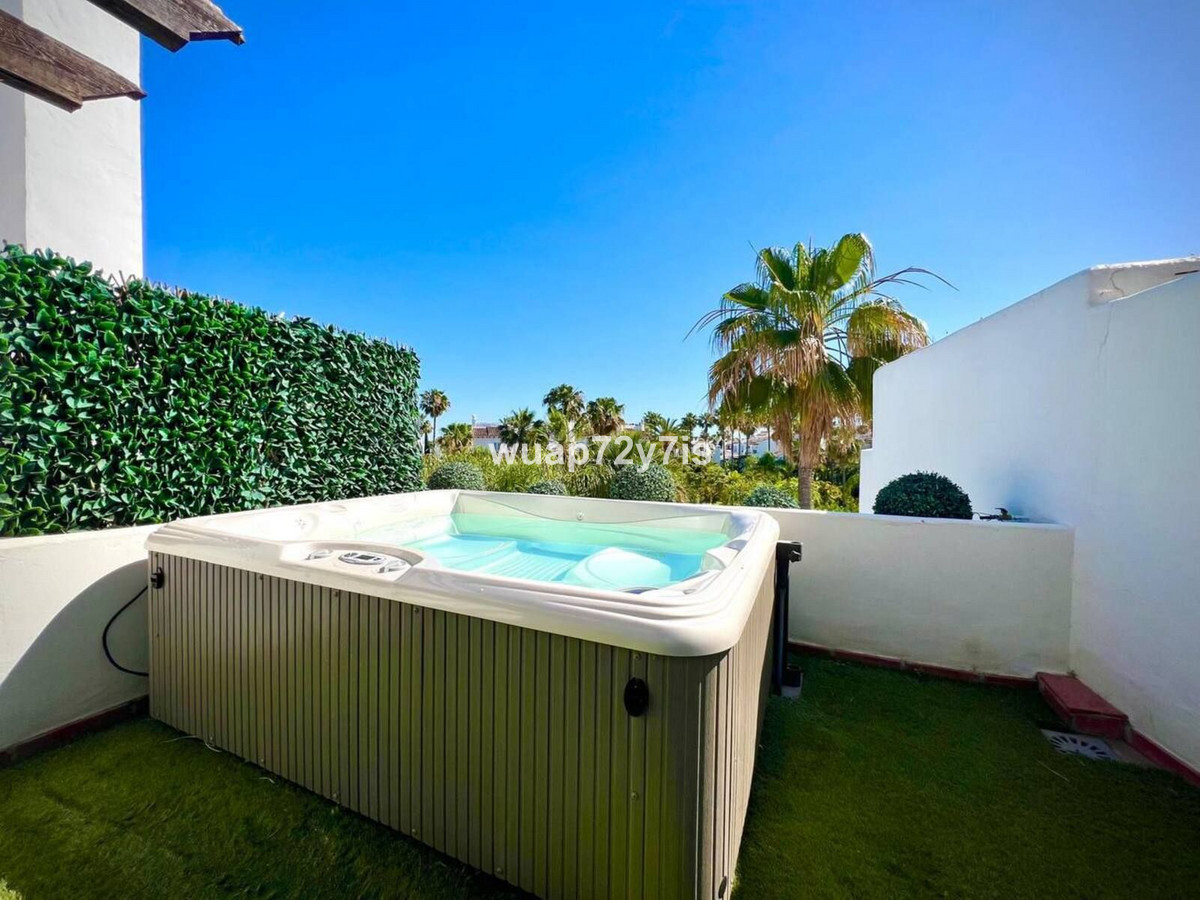 4 Bed Townhouse for sale in Estepona Costa Del Sol, Málaga, Spain