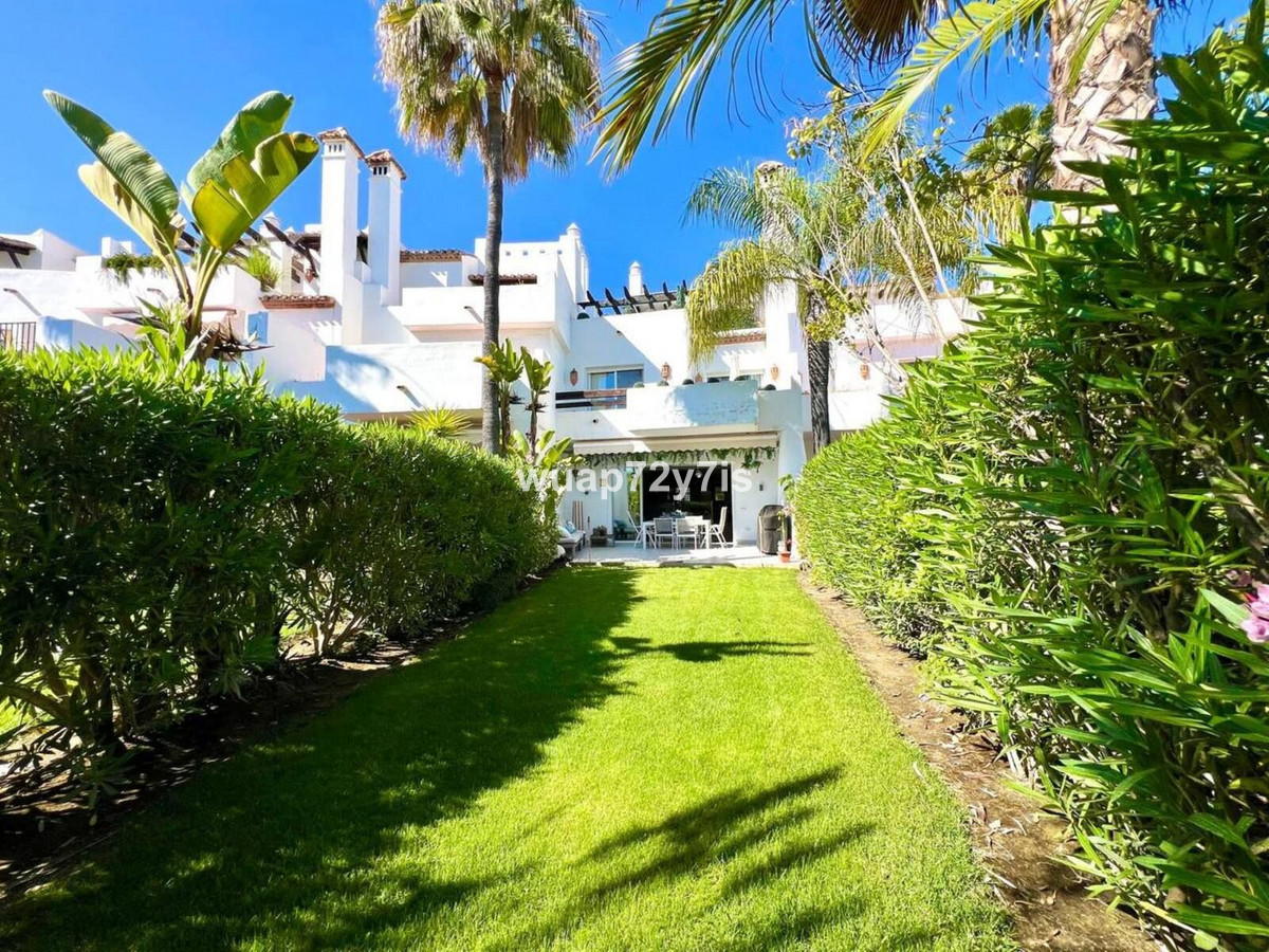 4 Bed Townhouse for sale in Estepona Costa Del Sol, Málaga, Spain