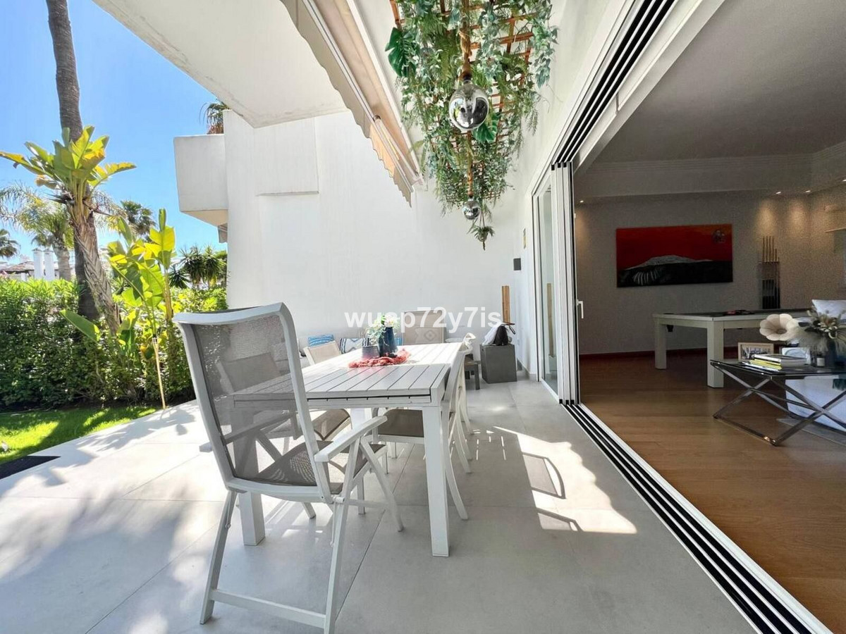 4 Bed Townhouse for sale in Estepona Costa Del Sol, Málaga, Spain