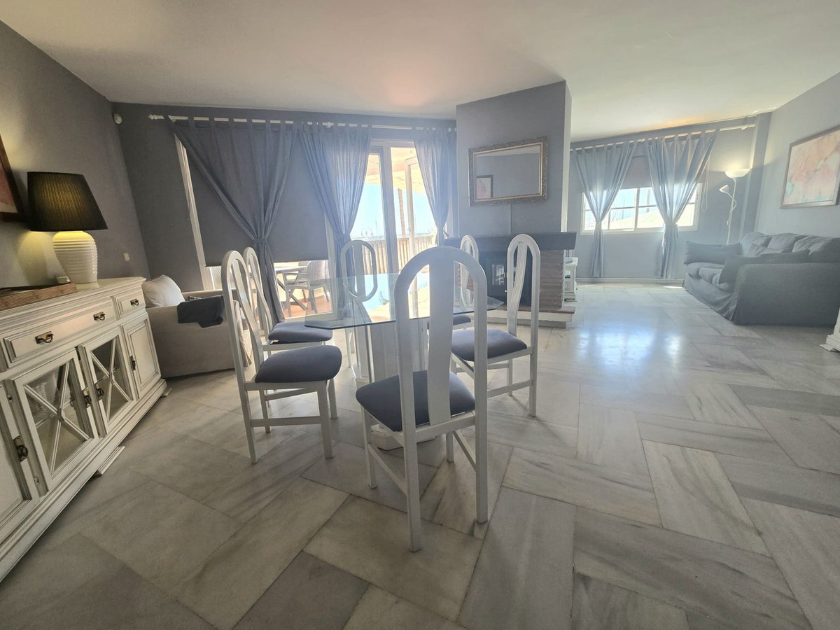 3 Bed Apartment for sale in Benalmadena Costa Costa Del Sol, Málaga, Spain