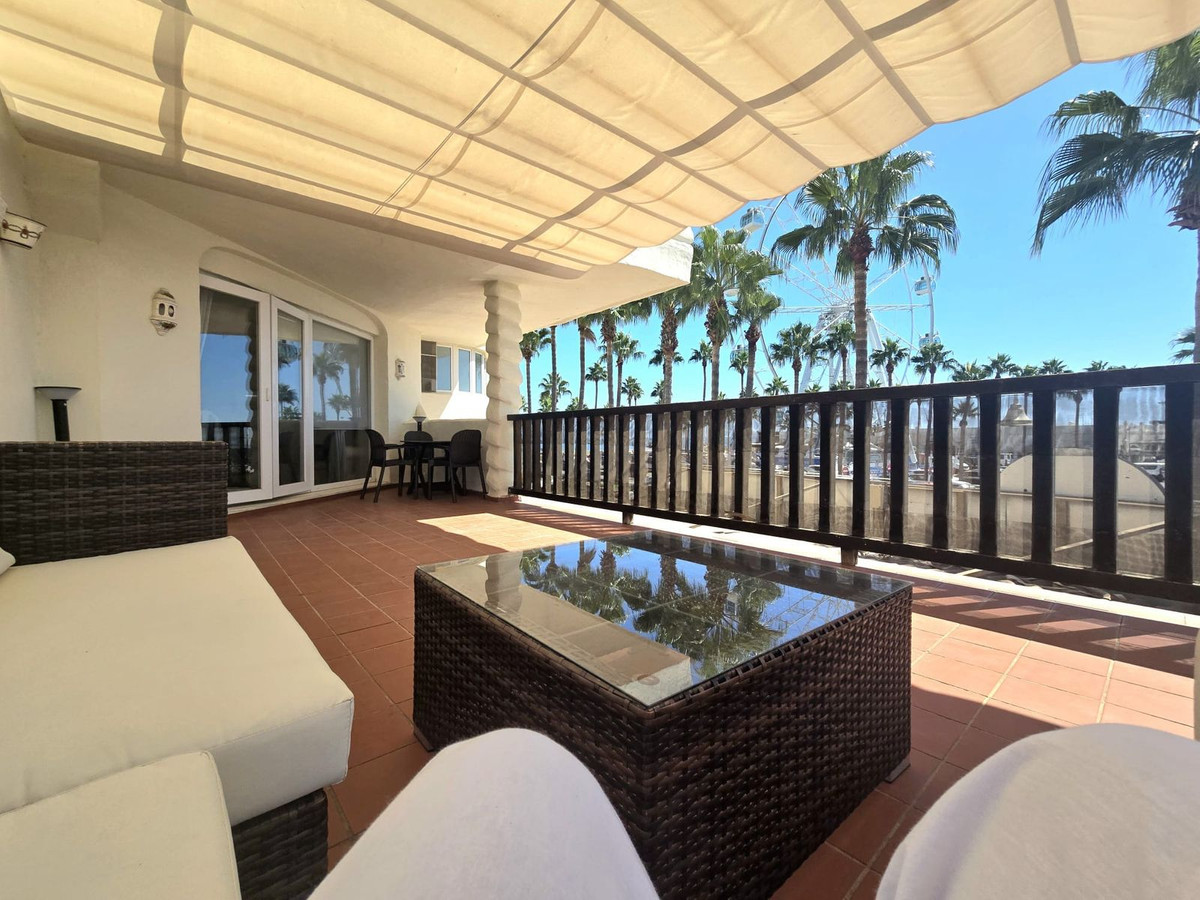 3 Bed Apartment for sale in Benalmadena Costa Costa Del Sol, Málaga, Spain