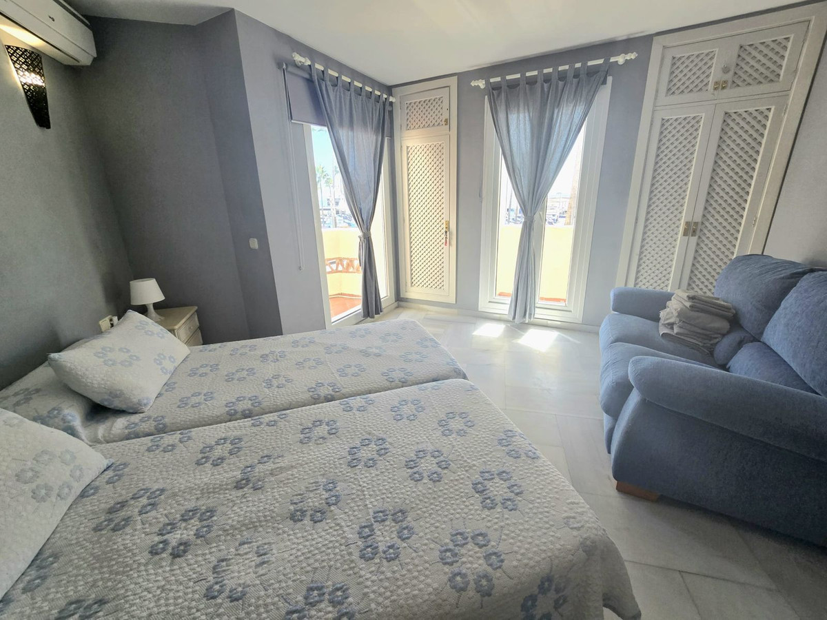 3 Bed Apartment for sale in Benalmadena Costa Costa Del Sol, Málaga, Spain