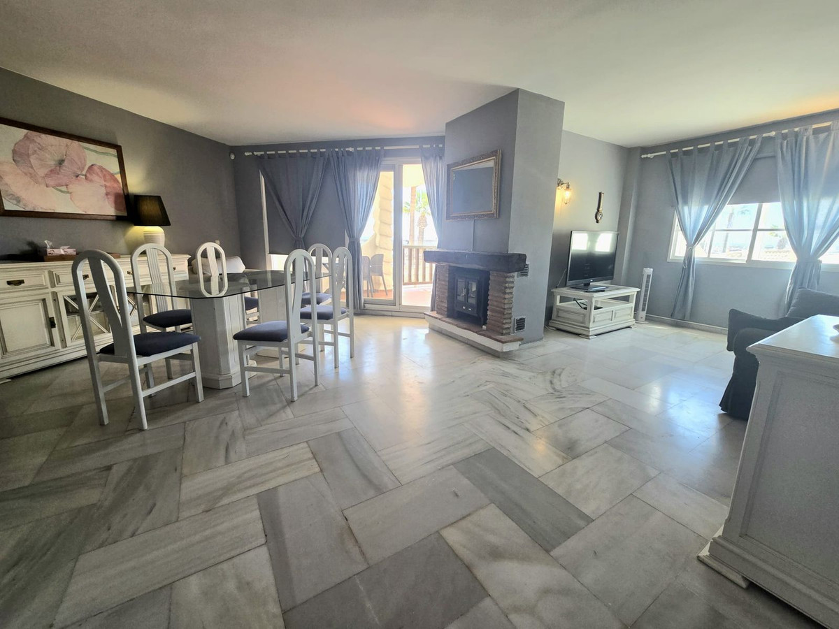 3 Bed Apartment for sale in Benalmadena Costa Costa Del Sol, Málaga, Spain