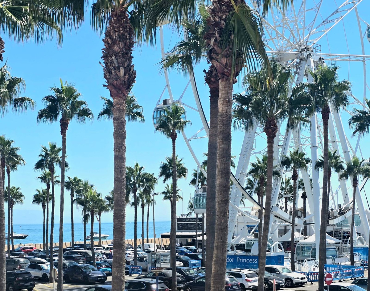 3 Bed Apartment for sale in Benalmadena Costa Costa Del Sol, Málaga, Spain