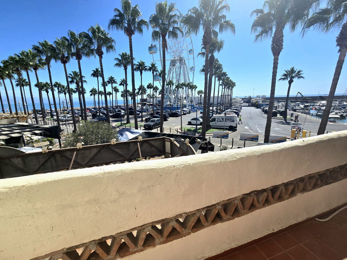 3 Bed Apartment for sale in Benalmadena Costa Costa Del Sol, Málaga, Spain
