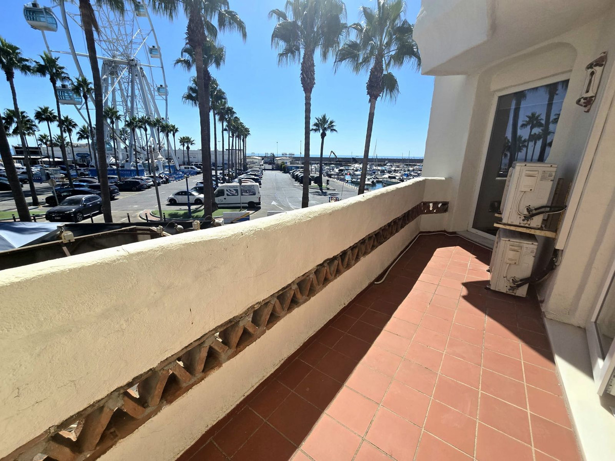 3 Bed Apartment for sale in Benalmadena Costa Costa Del Sol, Málaga, Spain
