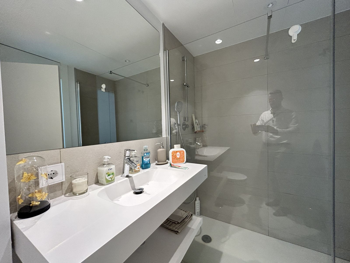 2 Bed Apartment for sale in Higueron Costa Del Sol, Málaga, Spain