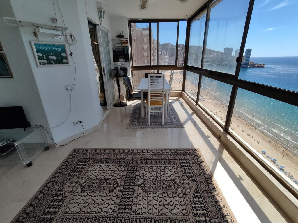 Se vende Apartamento Planta Media de 3 dormitorios en Costa Blanca, Alicante, España
