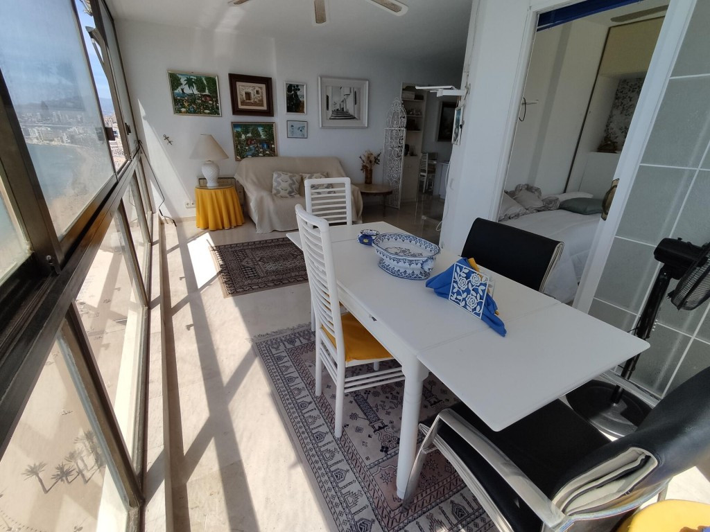 Se vende Apartamento Planta Media de 3 dormitorios en Costa Blanca, Alicante, España